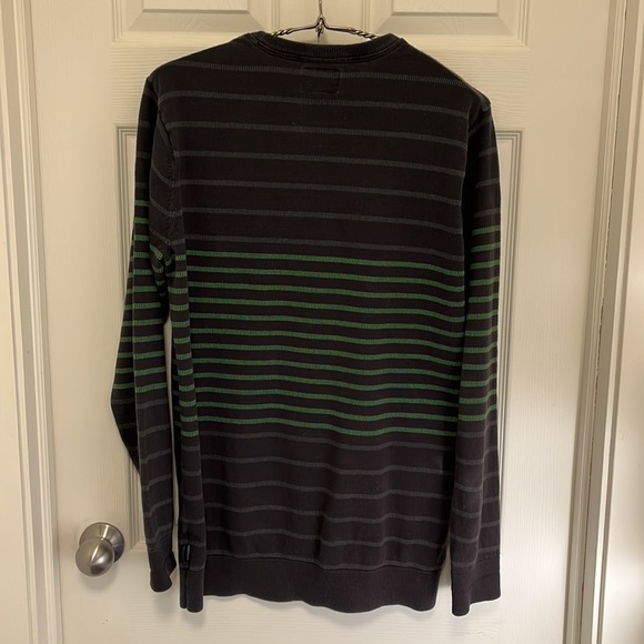 Quiksilver Sweater - Picture 2 of 3